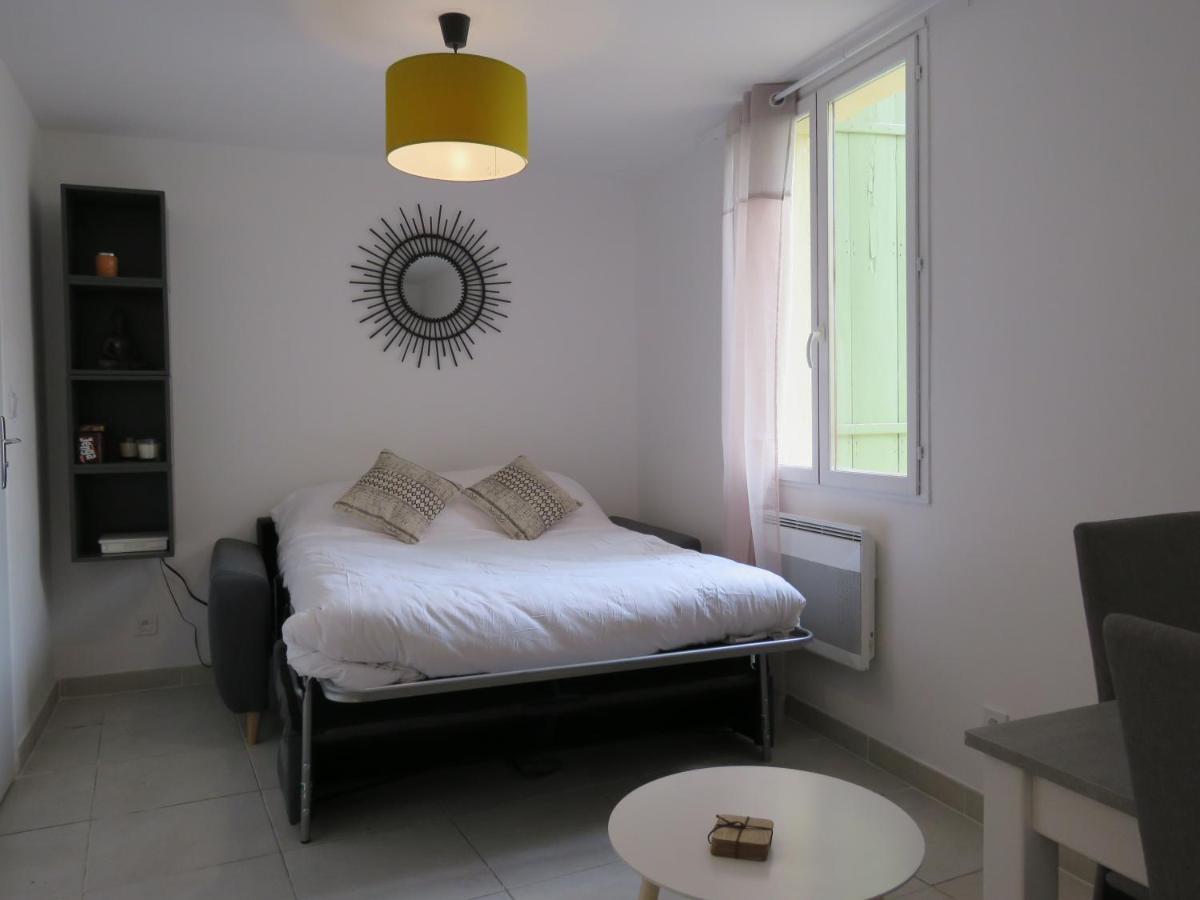 Appartement Centre Historique Avec Terrasse Au Porte De La Camargue Сан-Жил Екстериор снимка